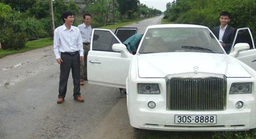 Xe từng nhiều lần được sử dụng làm xe hoa ở vùng quê Thanh Hóa.